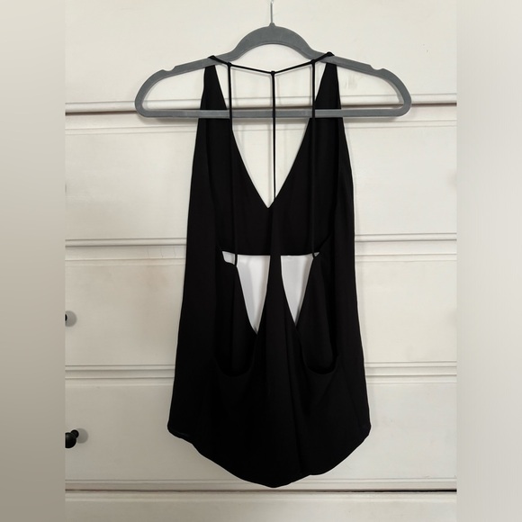 Express | black, low cut back tank - Picture 3 of 6